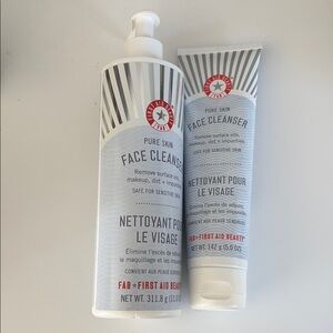 ⭐️NEW First Aid Beauty Pure Skin Face Cleanser!
